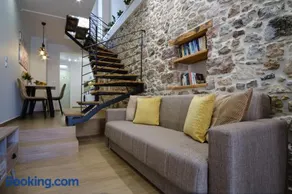 Iris Loft - Image 1