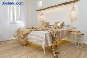 Villa Gold & White - Image 4