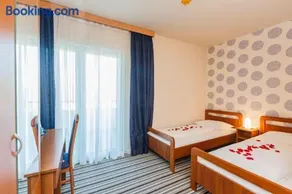 airport rooms Manufaktura - Image 2