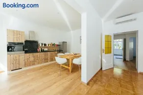 The newPAST Apartments - Image 4