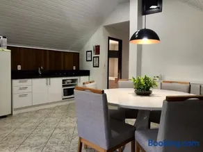 Apartamento encantador com lareira - Image 4