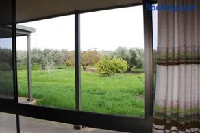 Willunga Farm Retreat - Image 2
