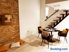 F27 Ferenc Apartment - Image 3