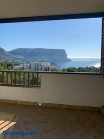 Studio rénové avec vue magique - Image 1