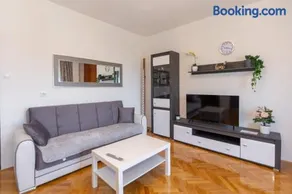 Apartman Dragomir - Image 1
