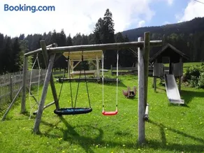 Appartement adapté aux familles avec barbecue | Vue jardin - Image 2