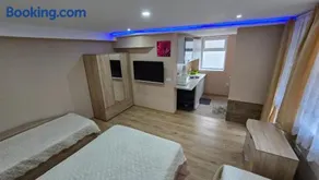 Fema Guest House - Image 3
