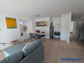 A Peaceful Uptown Retreat - Easy Access Everywhere - Image 4