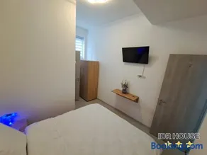 IDR HOUSE - Image 2