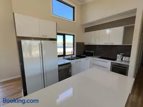 Moore Memories Beach House - Image 4