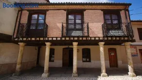 Casa Rural Plaza Vieja Saldaña - Image 1