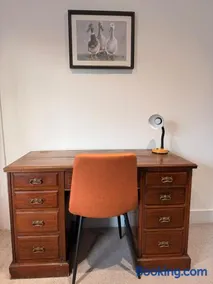 The Grantchester - Charming 20th Century Home - Image 2
