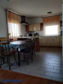 Gyöngy-ház Balaton, önálló nyaraló - Image 2
