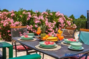 Island Getaway - Heritage House - Image 4