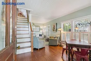 Historic Cottage Under the Oaks, Walk to Pier Village, Porch & Loft - Image 3
