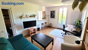 Charming apartment bordering Versailles - Image 2