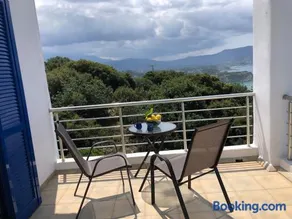 Lovely family villa with stunning sea views - Image 5