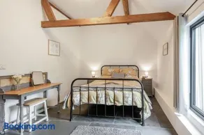 3 Bed in Wood Dalling oc-caba - Image 5