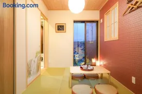 Shirakabanoyado HOUKA 白樺の宿 芳華, family stay with 2 bathroom, Near Namba, Tsutenkaku, Shinsekai - Image 1