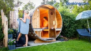 Moderne Fewo mit Fasssauna und Kamin im ländl. Allgäu - Image 2