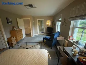 Boutique En-Suite Bedroom Cork - Image 3