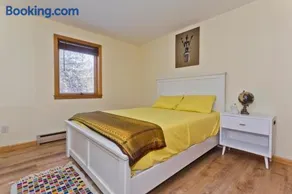 The Robert Frost Trail Lodge - Image 2