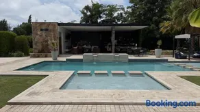 Escapada de Lujo Piscina, Quincho y Amplios Espacios - Image 3