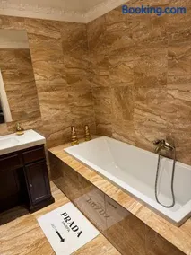 ROYAL Apartment - Image 1