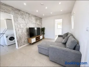 PineHills - Image 2