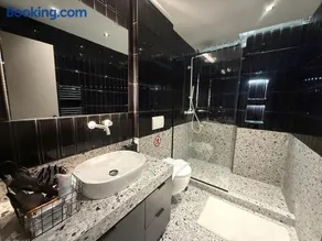 Khaleesi - Image 4