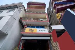Itsy Hotels Twilight - Image 2