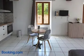 Le Studio du 14 parking gratuit et arrivée autonome - Image 2