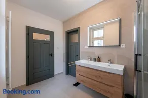 SlovakUnity Apartment - Image 2