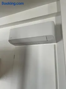 Studio refait à neuf avec cuisine équipée R1 - Image 5