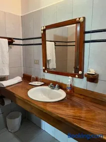 La Ensenada Lodge - Image 3