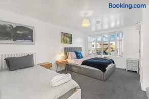 Badger Haven, Apartment 2 - Image 4