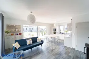 Ferienhaus Seewind am Harkebrügger See mit Sauna und Kamin - Image 1