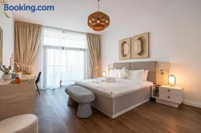 Elegant 3BR Family Escape - Cozy Haven - Image 2