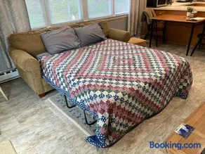 Cozy Apartment Centrally Located in Southbury - Image 5