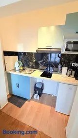 Home village near Drancy RER B train station - Image 3