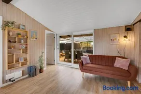 Holiday Home With 4 Bedrooms And Large Terrace With Wilderness Bath - Image 3