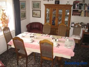 Four seasons Guest House - Image 3