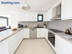 Stunning 3-Bedroom Sea View Villa with Private Pool, Garden & BBQ in Yalıkavak, Bodrum - Image 5