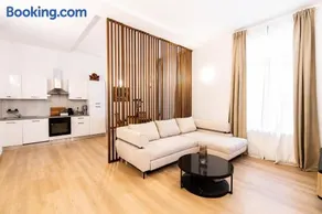 Gotha Aparthotel - Image 2