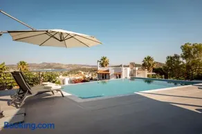 Nicolas Villa - Image 1
