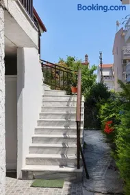 Cozy apartment in Polychrono - Image 1