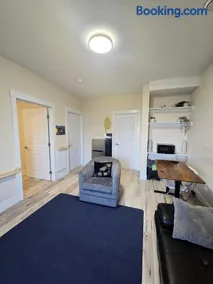 1 bedroom apartment - Image 1
