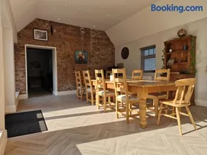 Southbarn - Spectacular Country Home - Image 2