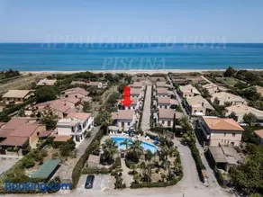 Mansarda con Vista Piscina - Image 3