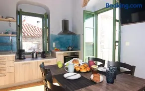 Stavroulas Stone House in Rigklia, Messinia - Image 4
